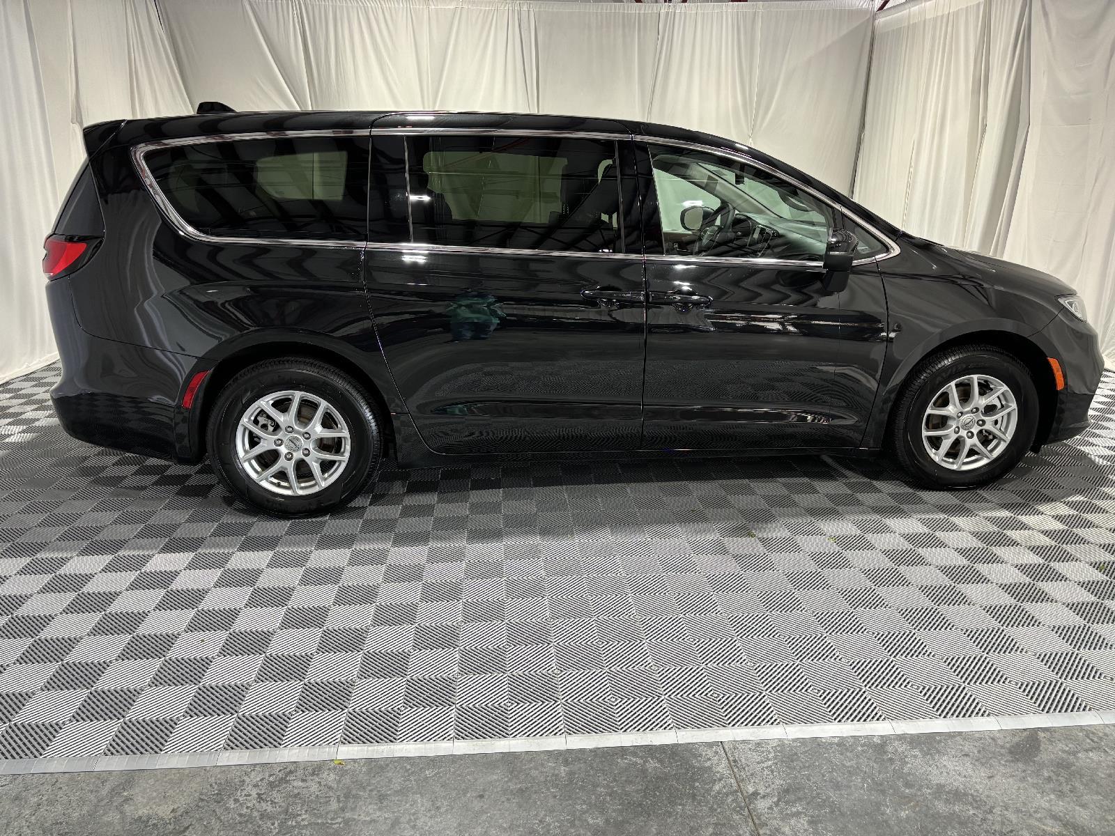 Used 2023 Chrysler Pacifica Touring L Minivans for sale in St Joseph MO