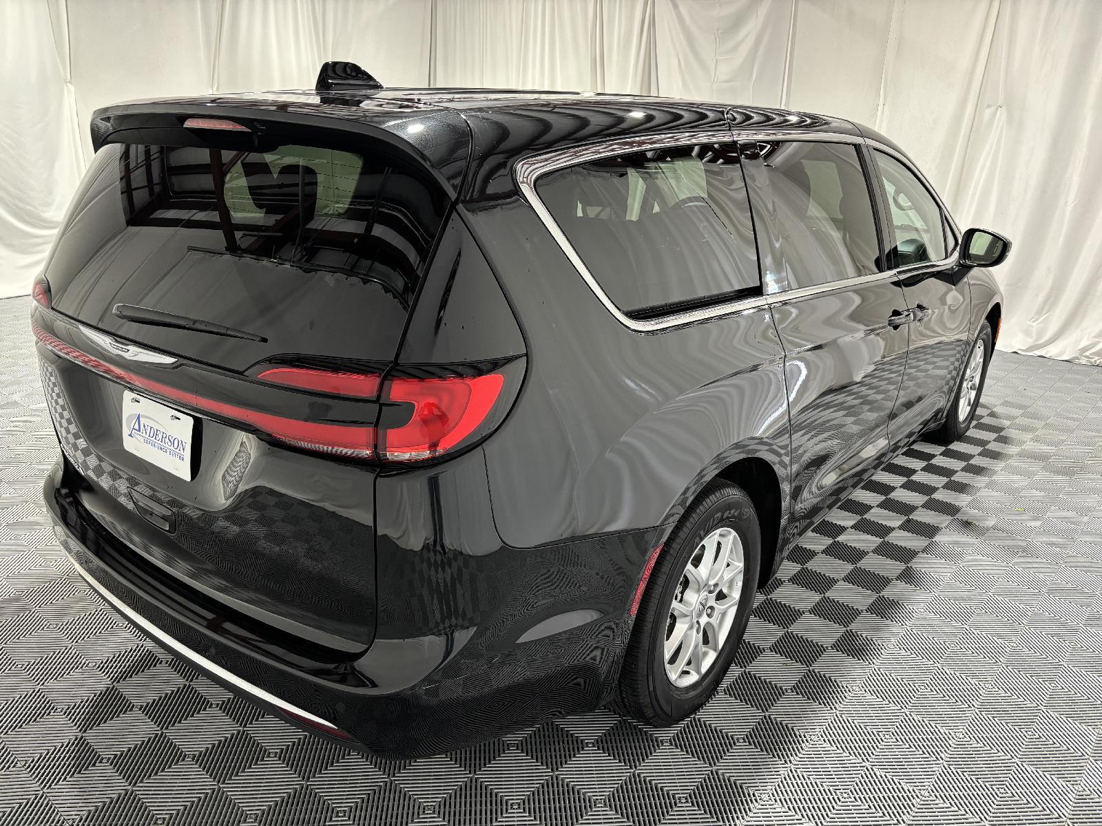 Used 2023 Chrysler Pacifica Touring L Minivans for sale in St Joseph MO