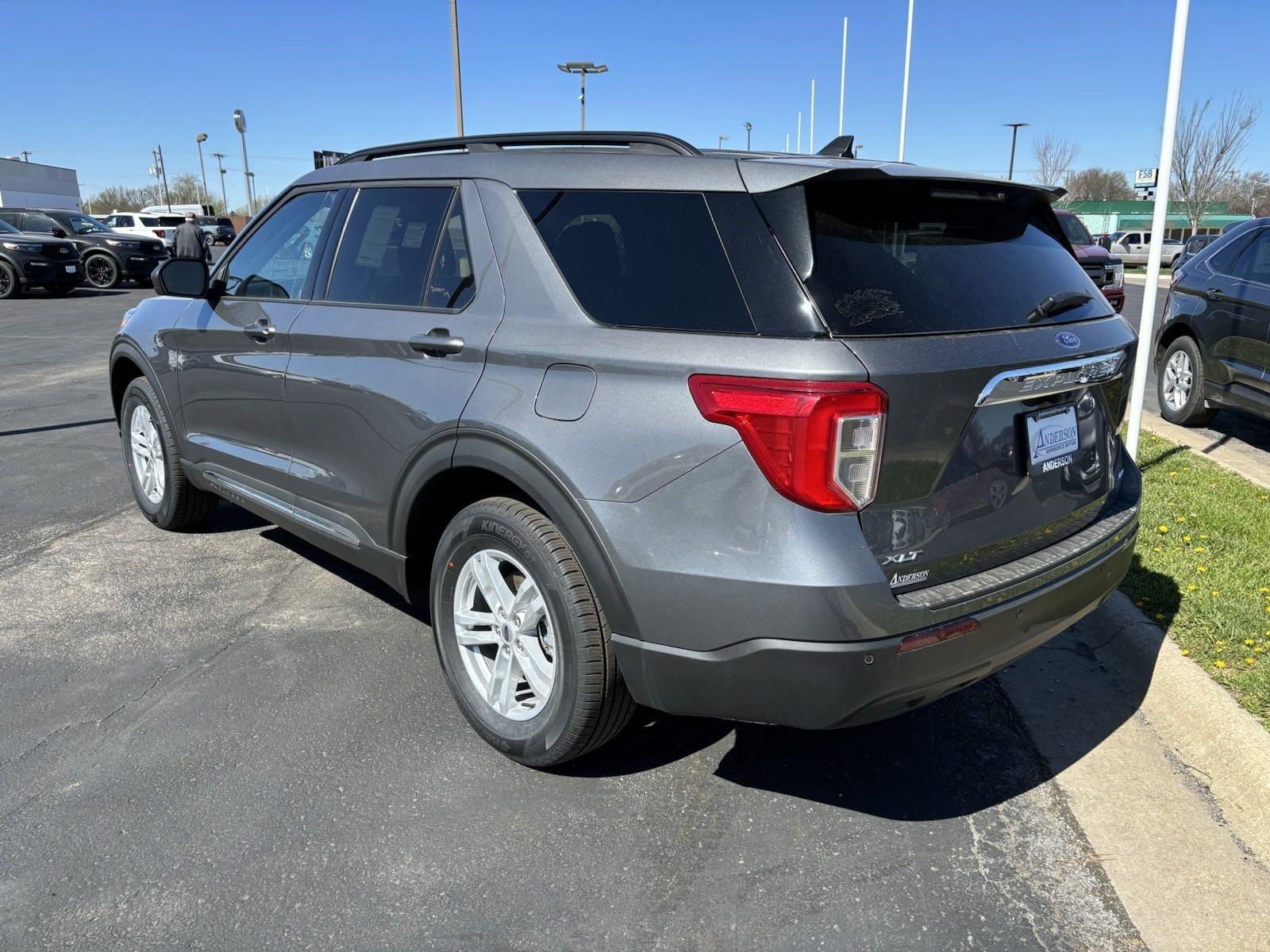 New 2024 Ford Explorer XLT SUV for sale in St Joseph MO