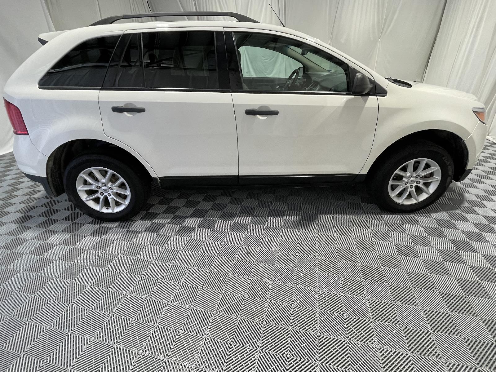 Used 2013 Ford Edge SE SUV for sale in St Joseph MO