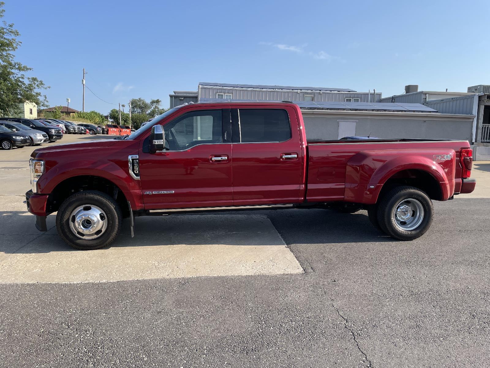 Used 2022 Ford Super Duty F-350 DRW Platinum Crew Cab Truck for sale in St Joseph MO