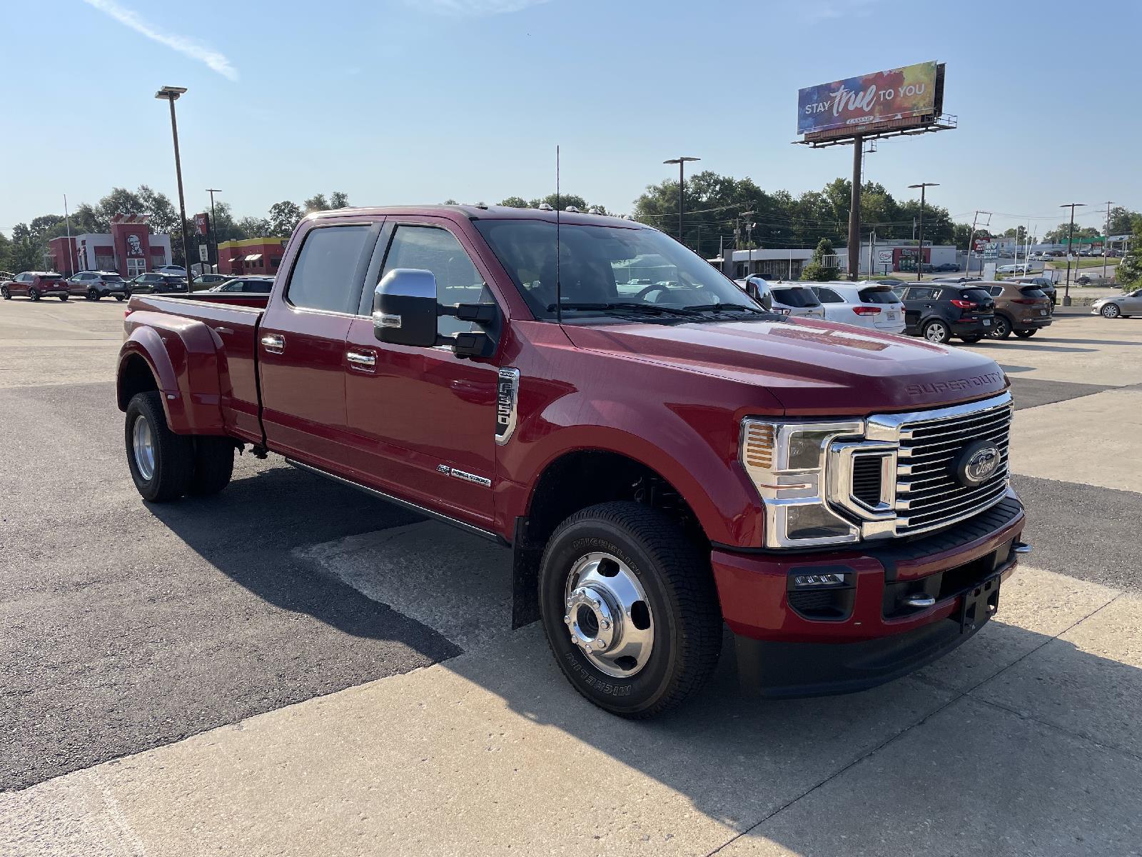 Used 2022 Ford Super Duty F-350 DRW Platinum Crew Cab Truck for sale in St Joseph MO