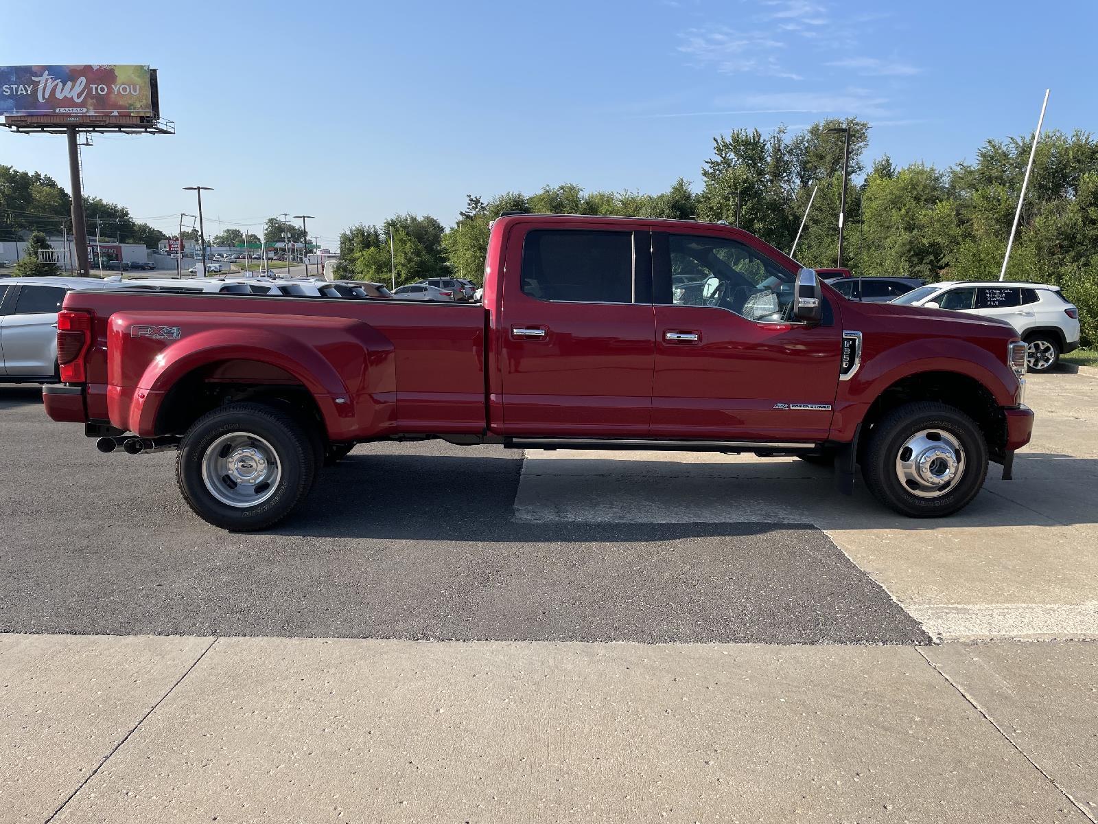 Used 2022 Ford Super Duty F-350 DRW Platinum Crew Cab Truck for sale in St Joseph MO