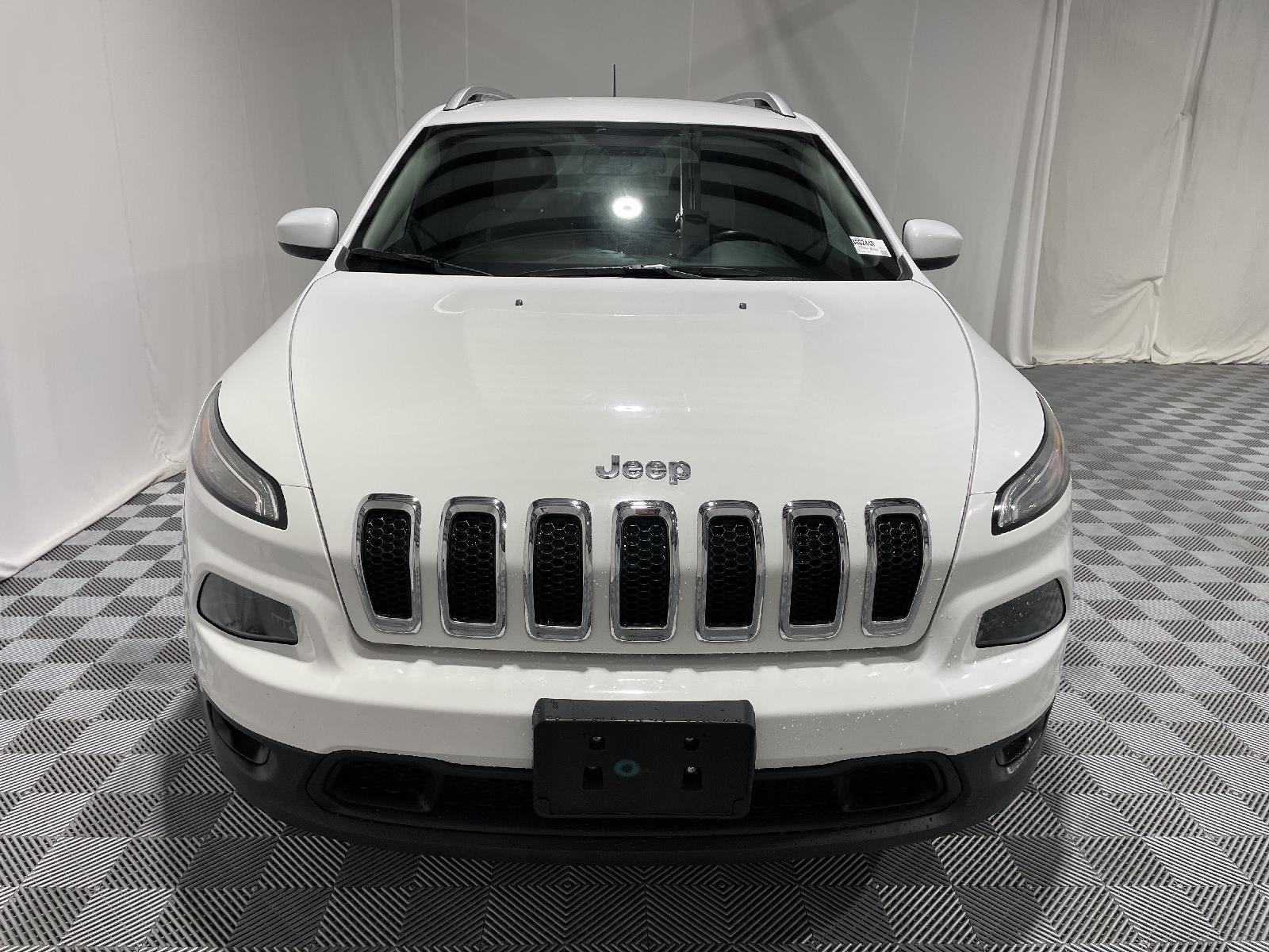 Used 2016 Jeep Cherokee Latitude SUV for sale in St Joseph MO