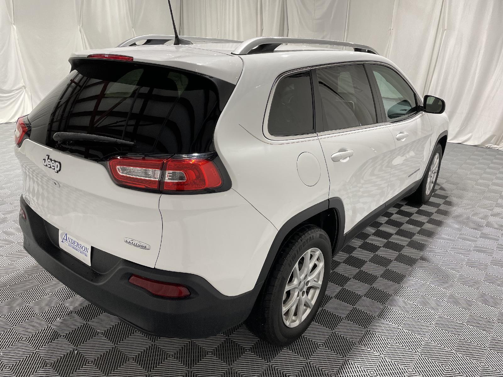 Used 2016 Jeep Cherokee Latitude SUV for sale in St Joseph MO