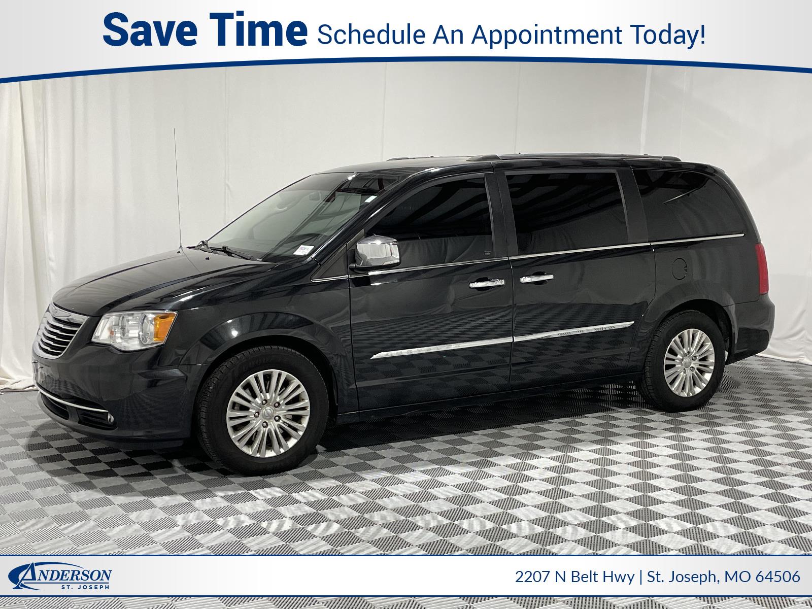 Used 2016 Chrysler Town & Country Limited Stock: 3002551A