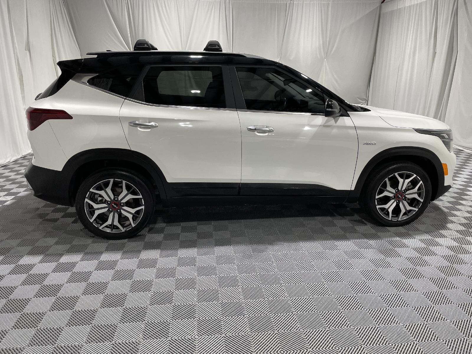 Used 2022 Kia Seltos SX SUV for sale in St Joseph MO