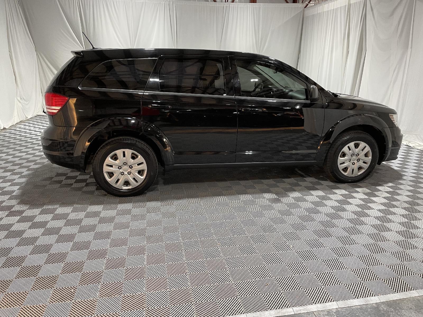 Used 2018 Dodge Journey Canada Value Pkg SUV for sale in St Joseph MO