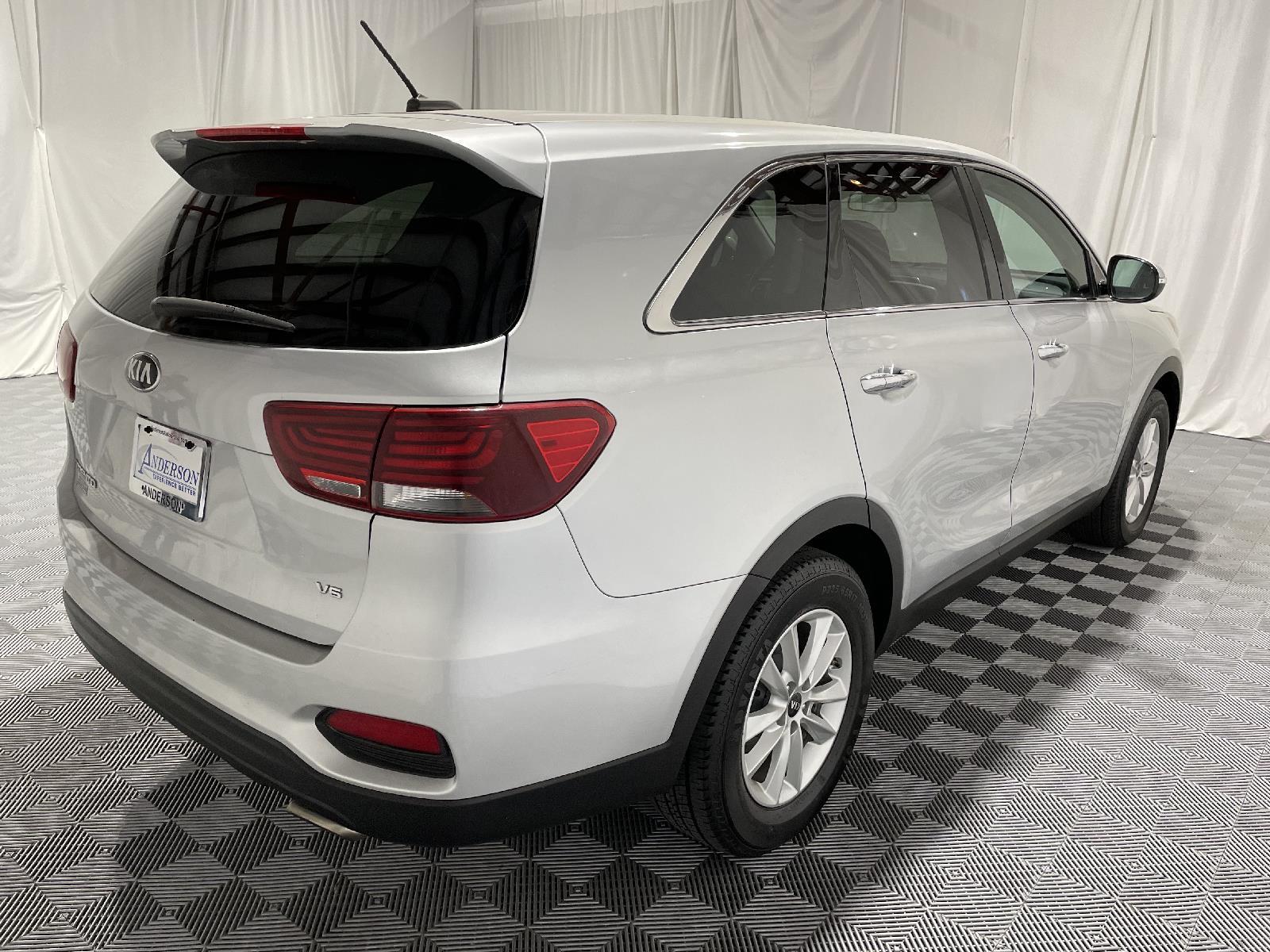 Used 2020 Kia Sorento LX V6 SUV for sale in St Joseph MO