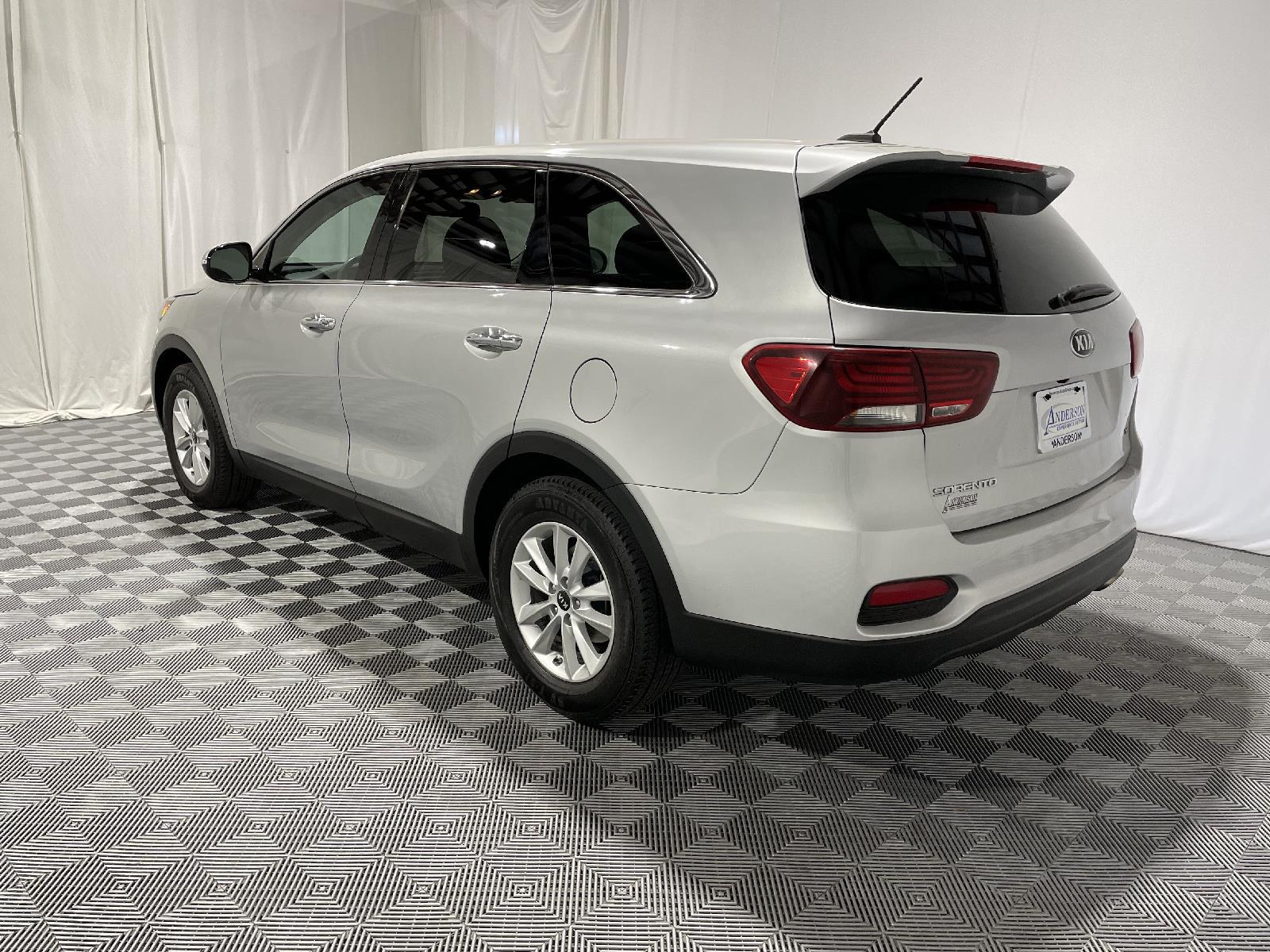 Used 2020 Kia SORENTO  lx v6 fwd for sale in St Joseph MO