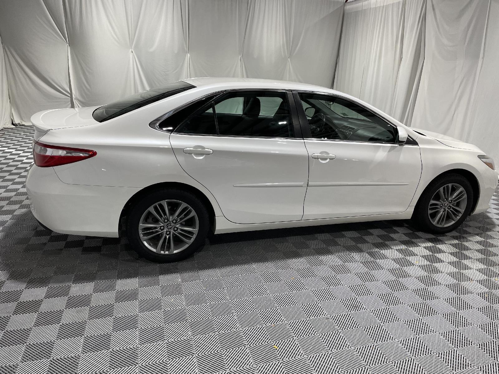 Used 2015 Toyota Camry XLE Sedan for sale in St Joseph MO