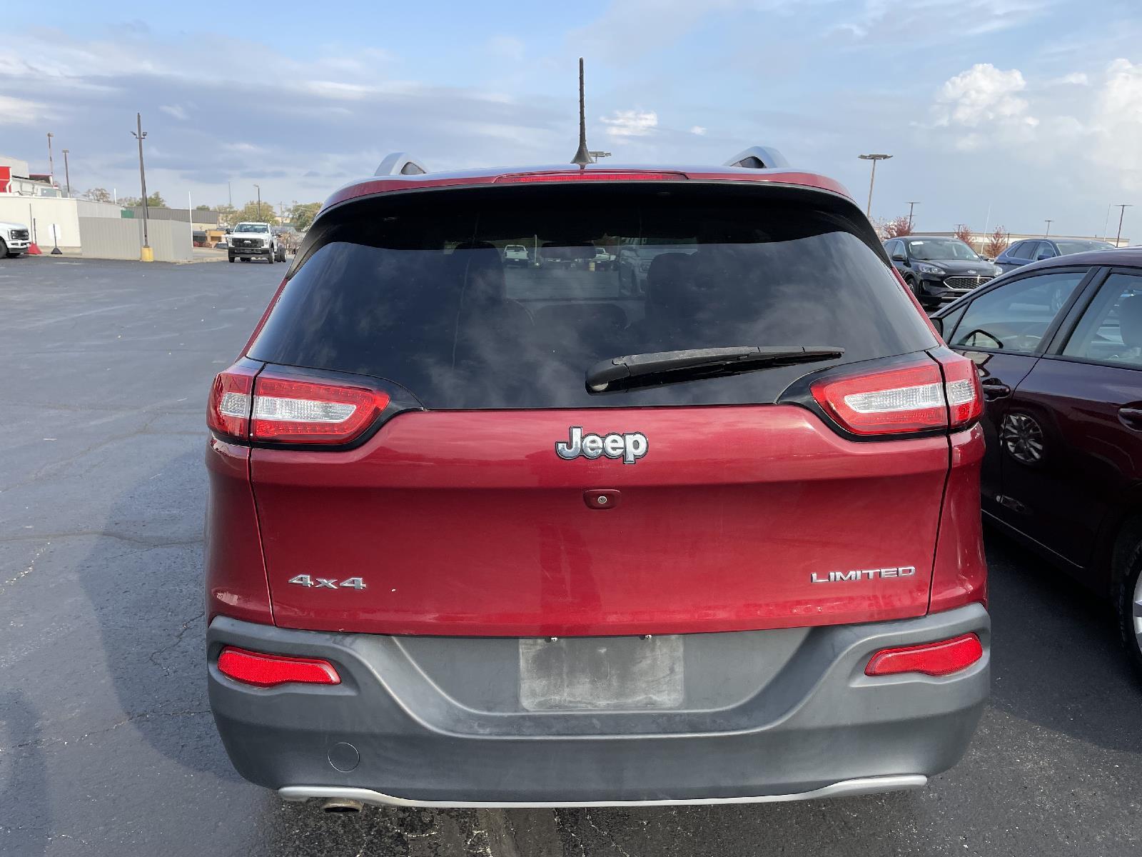 Used 2017 Jeep Cherokee Limited SUV for sale in St Joseph MO