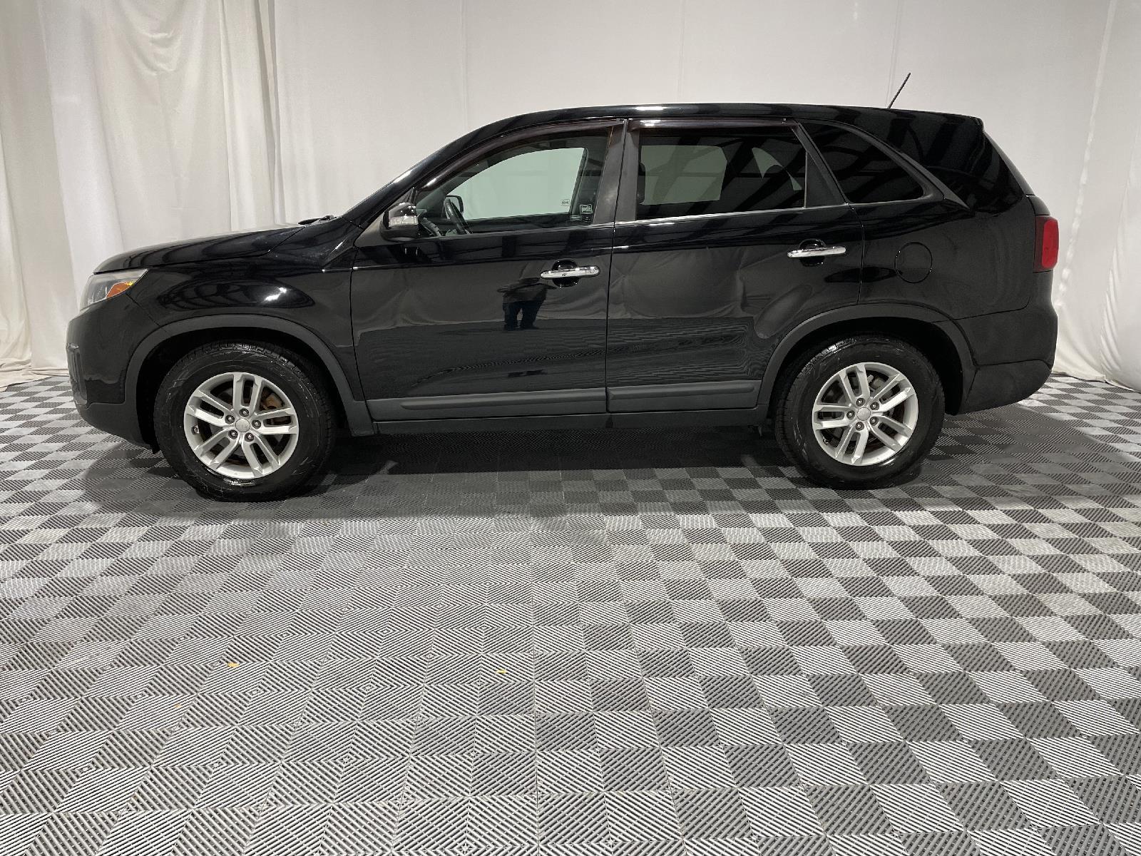 Used 2014 Kia Sorento LX SUV for sale in St Joseph MO