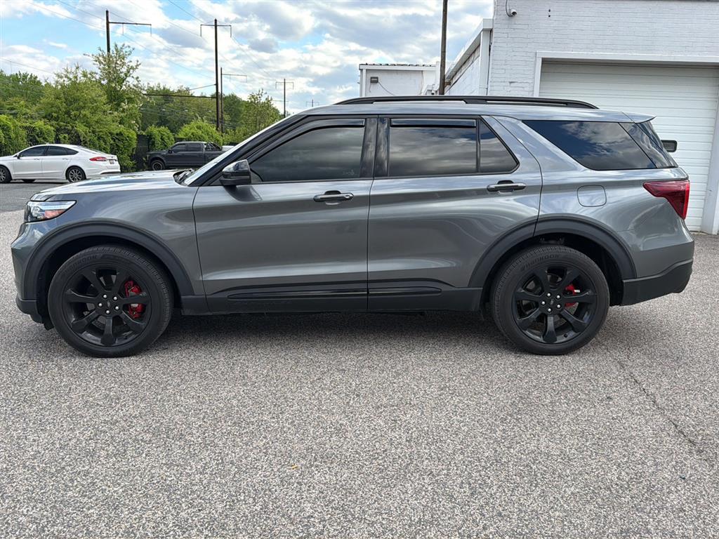 View vehicle photo 2