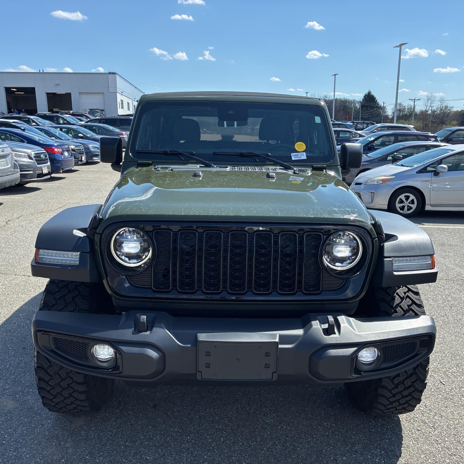 View vehicle photo 6