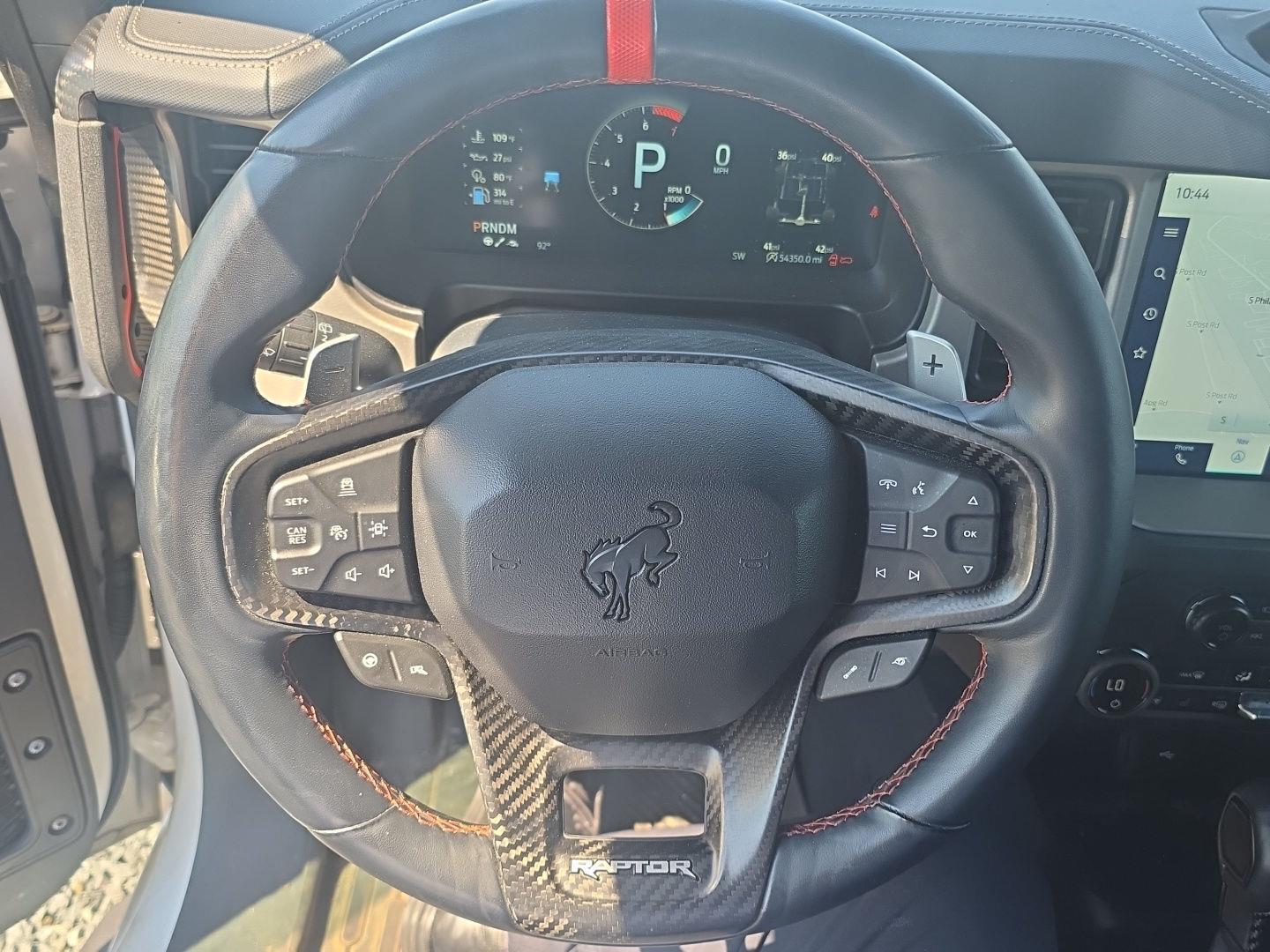 View vehicle photo 4