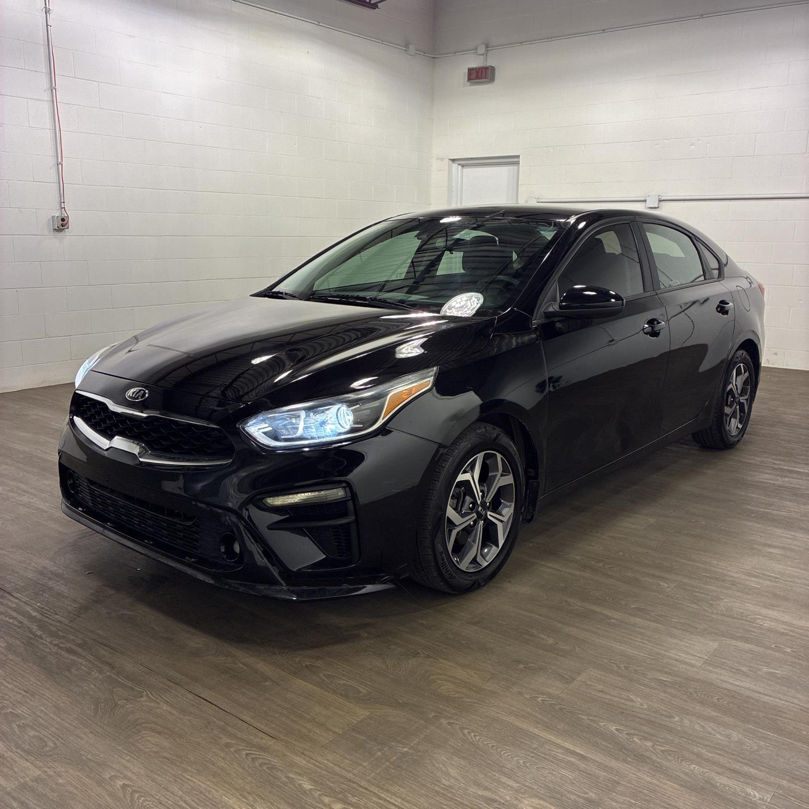 Aurora Black 2021 Kia Forte Sedan Front-Wheel Drive Continuously Variable Transmission