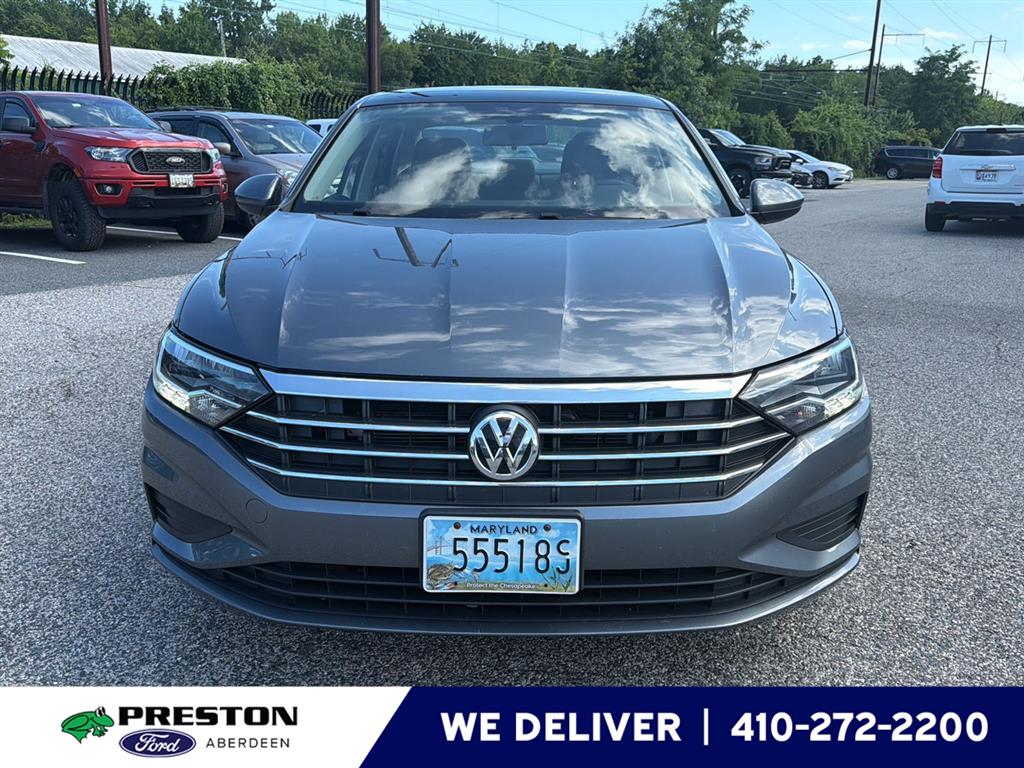 Platinum Gray Metallic 2021 Volkswagen Jetta Sedan Front-Wheel Drive Automatic