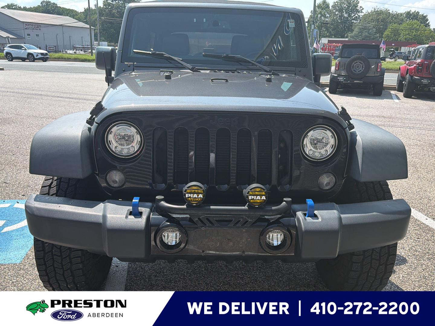 Gray (Granite Crystal Metallic Clearcoat) 2017 Jeep Wrangler SUV / Crossover Four-Wheel Drive 5-Speed Automatic
