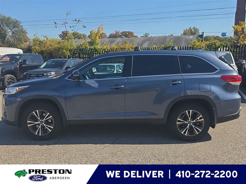 Shoreline Blue Pearl 2019 Toyota Highlander SUV / Crossover All-Wheel Drive