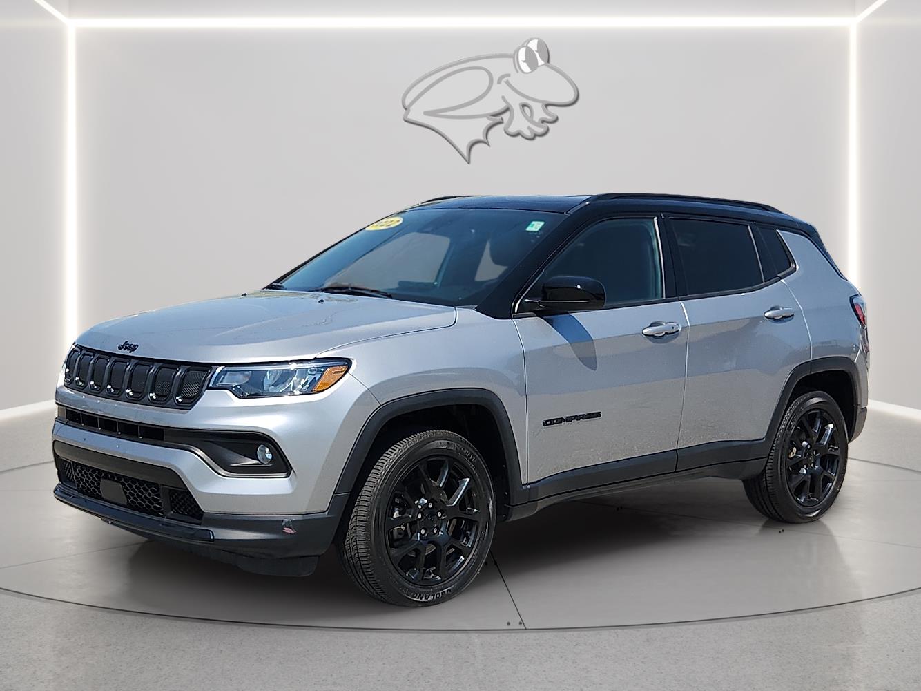 Billet Silver Metallic Clearcoat 2022 Jeep Compass Altitude 4WD SUV / Crossover Four-Wheel Drive
