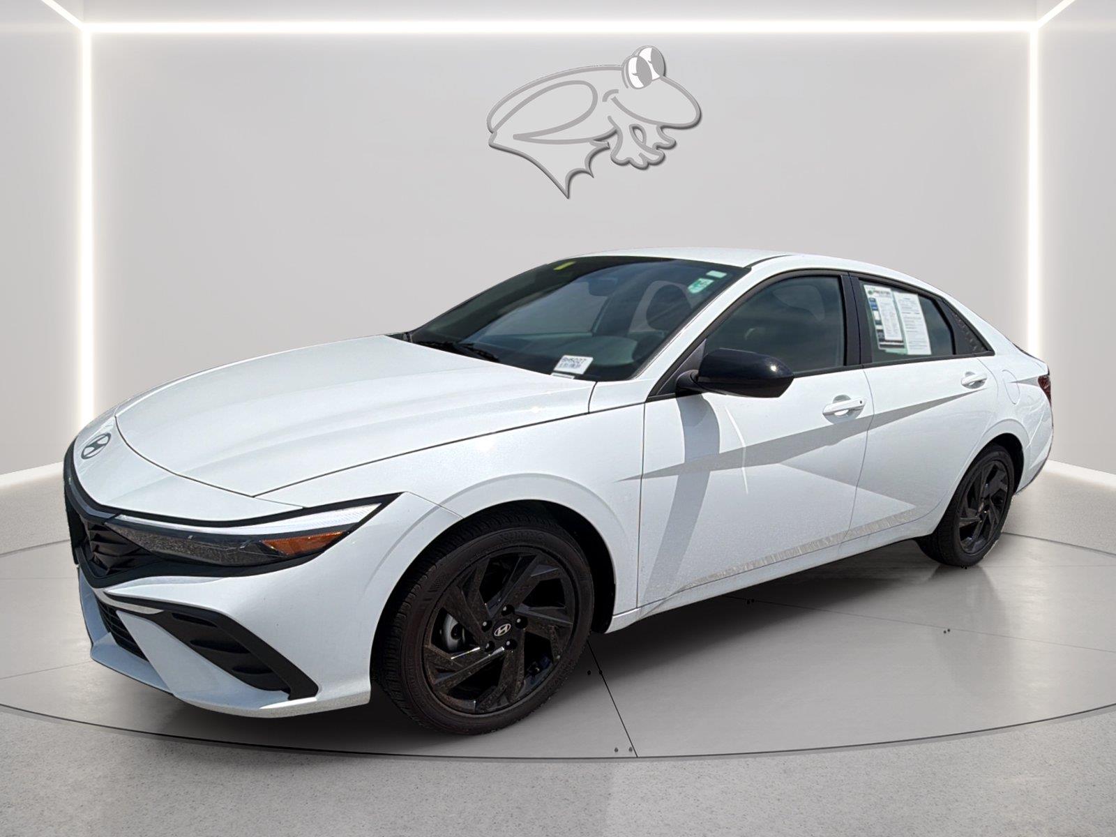 Serenity White 2026 Hyundai Elantra Sedan Front-Wheel Drive Continuously Variable Transmission