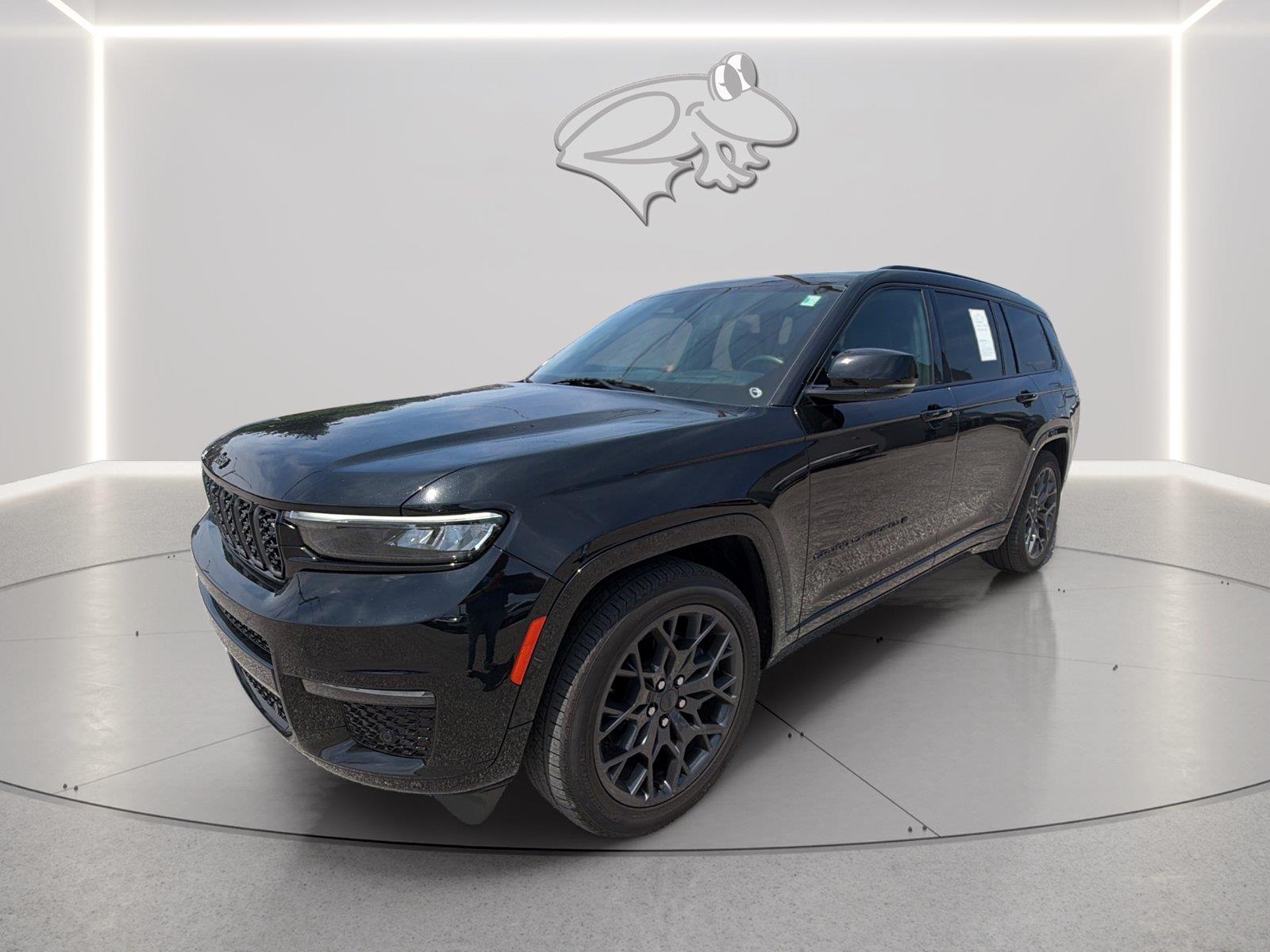 Diamond Black Crystal Pearlcoat 2023 Jeep Grand Cherokee L SUV / Crossover Four-Wheel Drive 8-Speed Automatic
