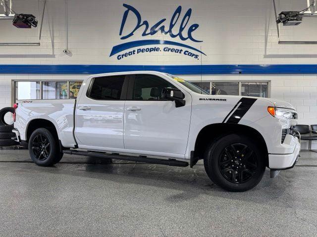 Summit White 2025 Chevrolet Silverado 1500 Pickup Truck Four-Wheel Drive Automatic