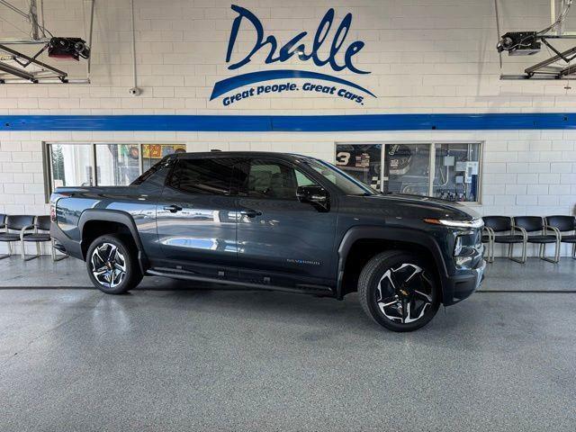 Blue Smoke Metallic 2026 Chevrolet Silverado EV Pickup Truck All-Wheel Drive Automatic