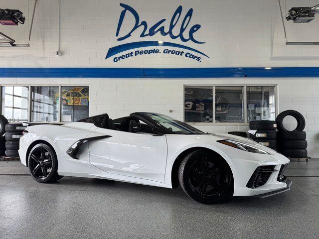 Arctic White 2026 Chevrolet Corvette Stingray 2LT Convertible RWD Convertible Rear-Wheel Drive 8-Speed Dual Clutch