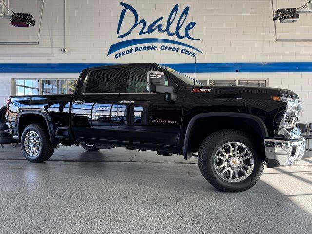 Black 2025 Chevrolet Silverado 2500HD LTZ Crew Cab 4WD Pickup Truck Four-Wheel Drive Automatic