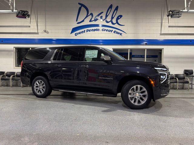 Dark Ash Metallic 2026 Chevrolet Suburban SUV / Crossover Four-Wheel Drive Automatic