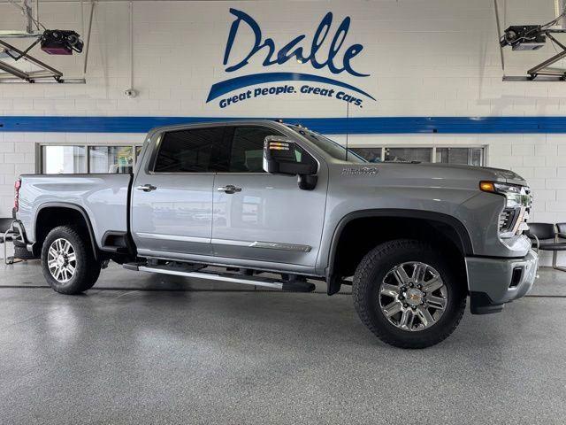 Sterling Gray Metallic 2026 Chevrolet Silverado 2500HD High Country Crew Cab 4WD Pickup Truck Four-Wheel Drive Automatic