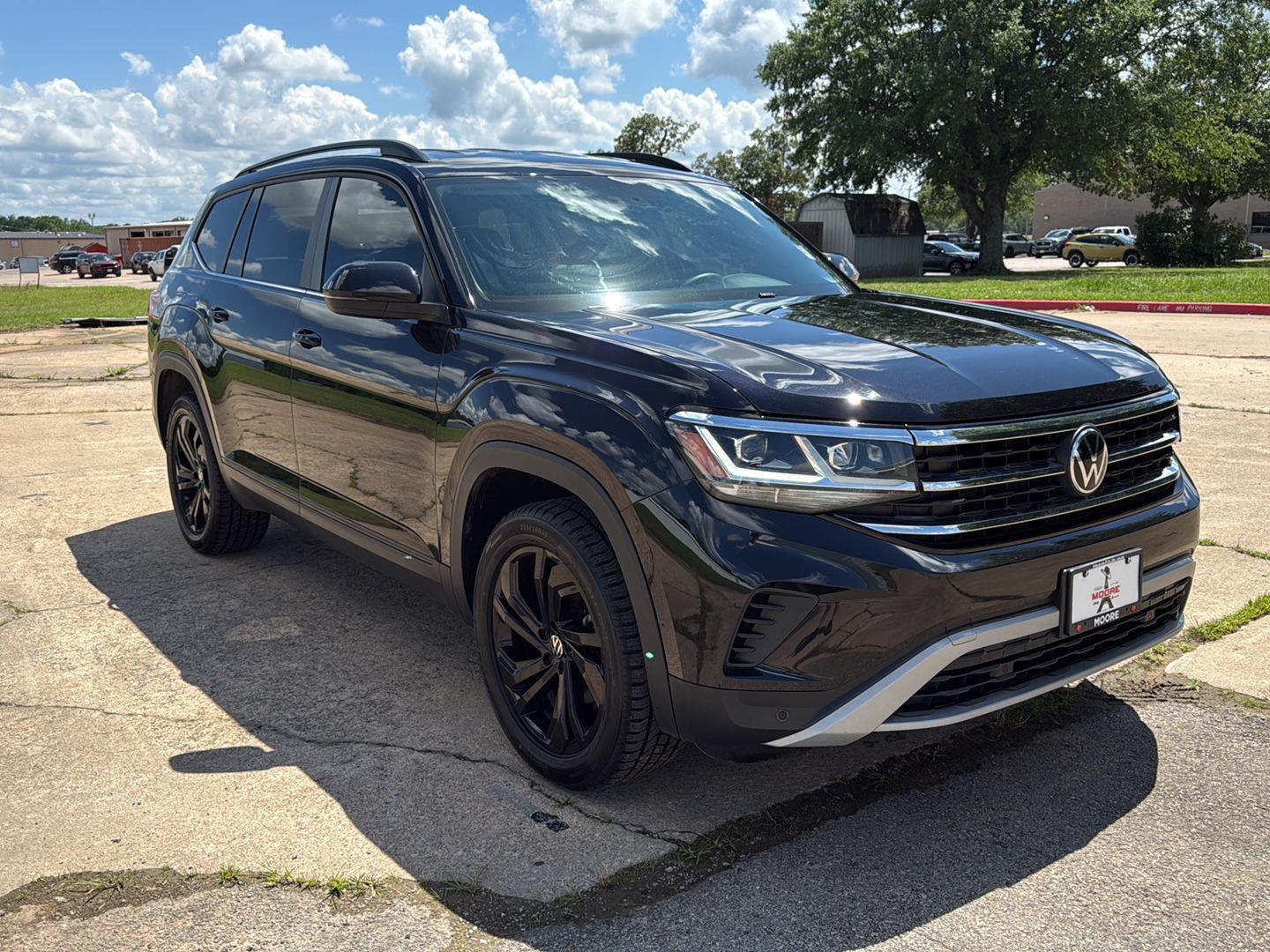Deep Black Pearl 2023 Volkswagen Atlas SUV / Crossover Front-Wheel Drive Automatic
