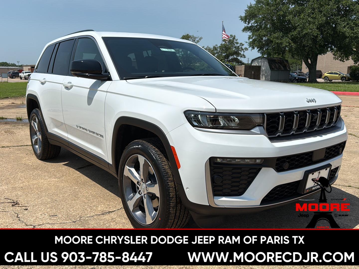 Bright White Clearcoat 2026 Jeep Grand Cherokee SUV / Crossover Four-Wheel Drive 8-Speed Automatic