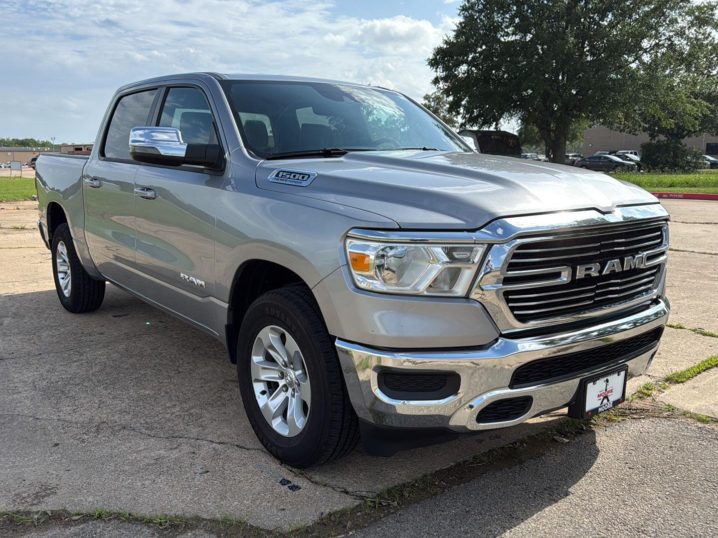 Billet Silver Metallic Clearcoat 2023 RAM 1500 Pickup Truck Four-Wheel Drive 8-Speed Automatic