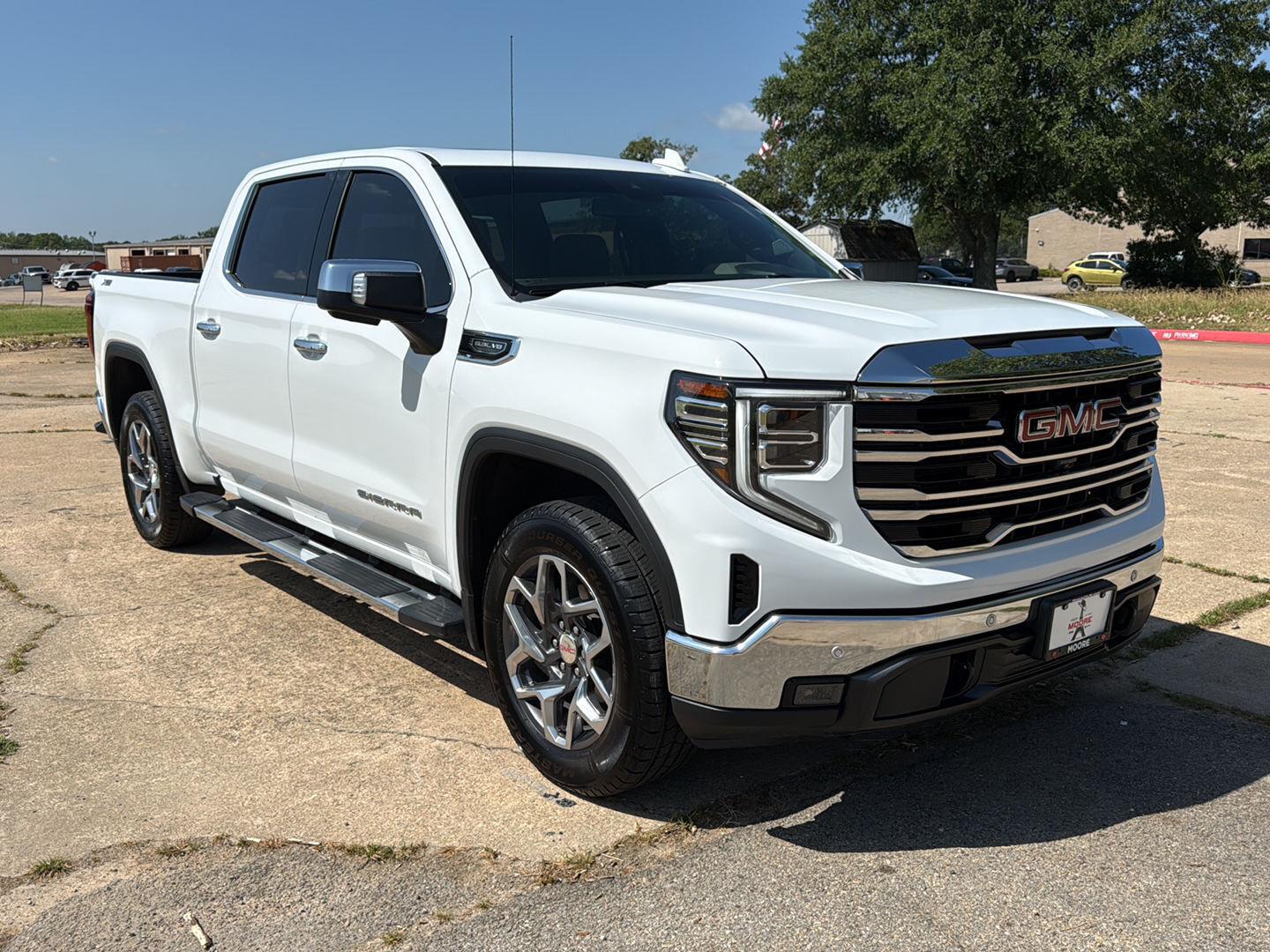 Summit White 2024 GMC Sierra 1500 Pickup Truck Four-Wheel Drive 