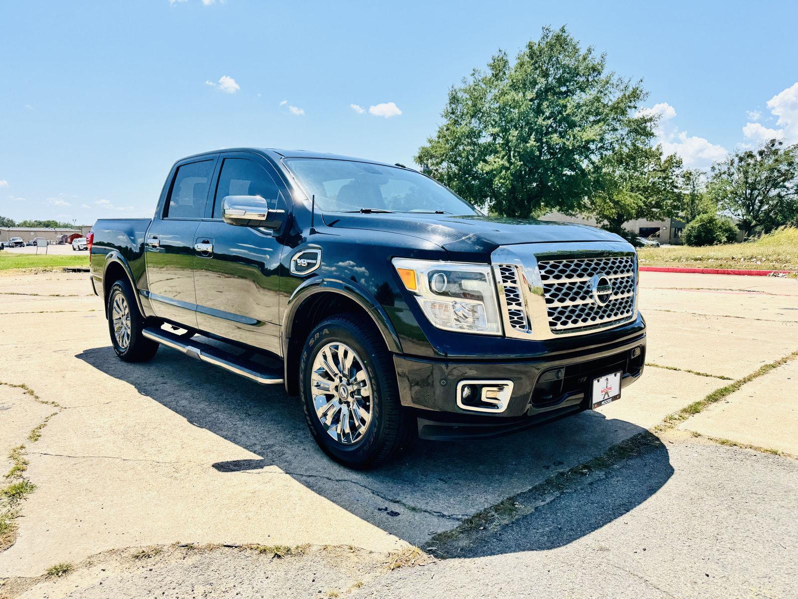 2017 Nissan Titan Platinum Reserve Crew Cab 4WD