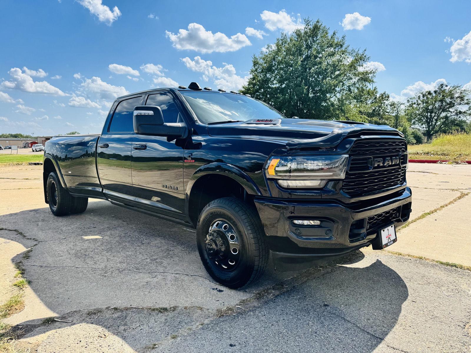 Diamond Black Crystal Pearlcoat 2023 RAM 3500 Pickup Truck Four-Wheel Drive 6-Speed Automatic