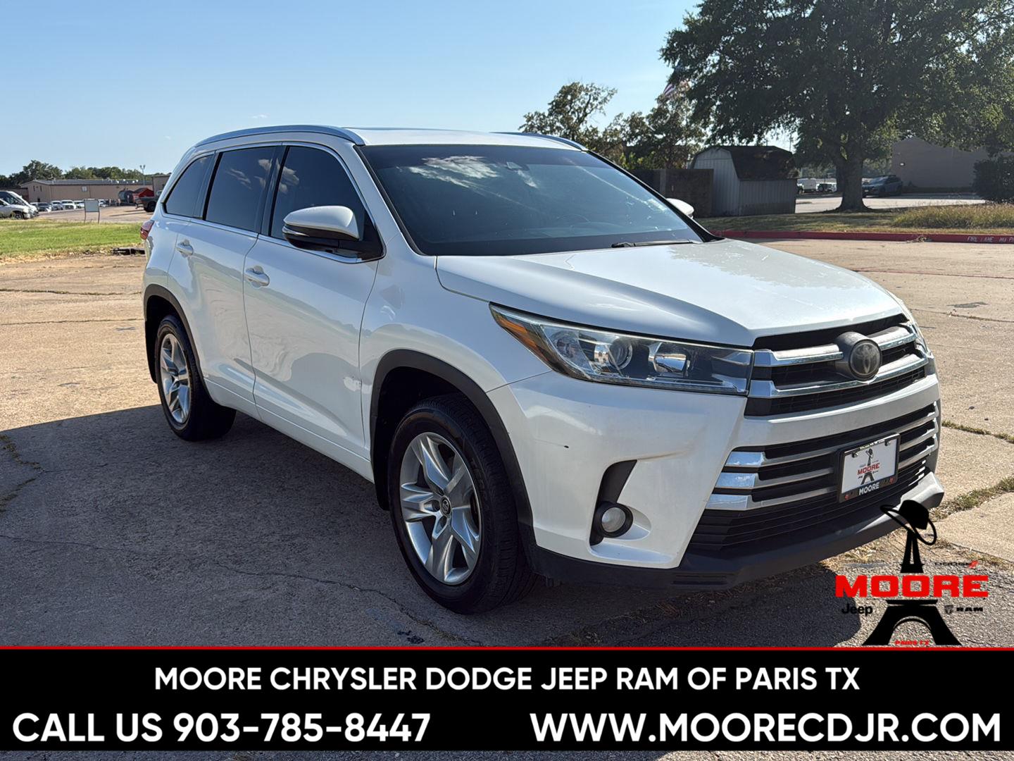 White (Blizzard Pearl) 2017 Toyota Highlander SUV / Crossover Front-Wheel Drive 8-Speed Automatic
