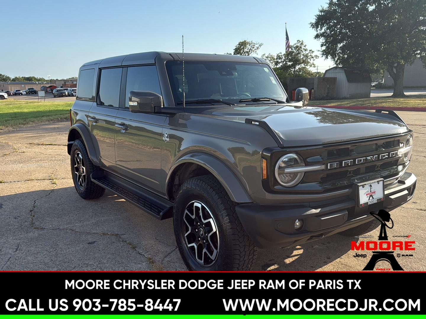 2025 Ford Bronco Outer Banks 4-Door 4WD