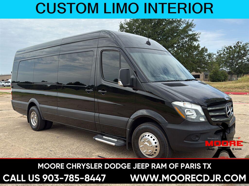 Obsidian Black Metallic 2017 Mercedes-Benz Sprinter Cab Chassis Van 4X2 
