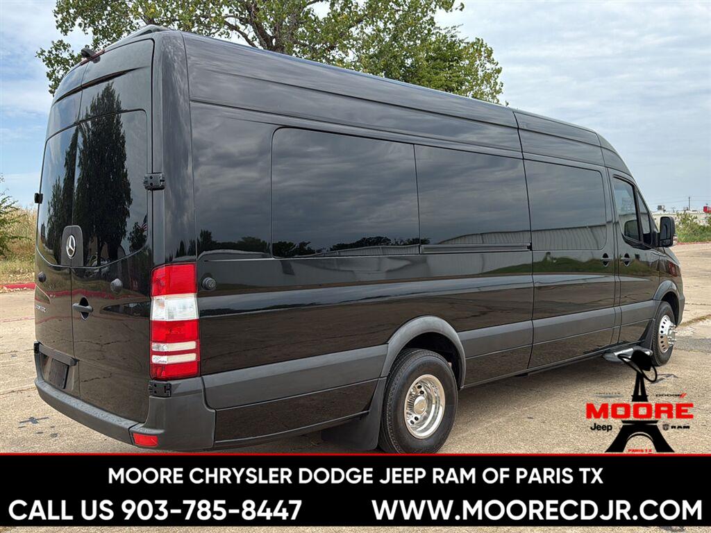 Used 2017 Obsidian Black Metallic Mercedes-Benz 3500XD image 3