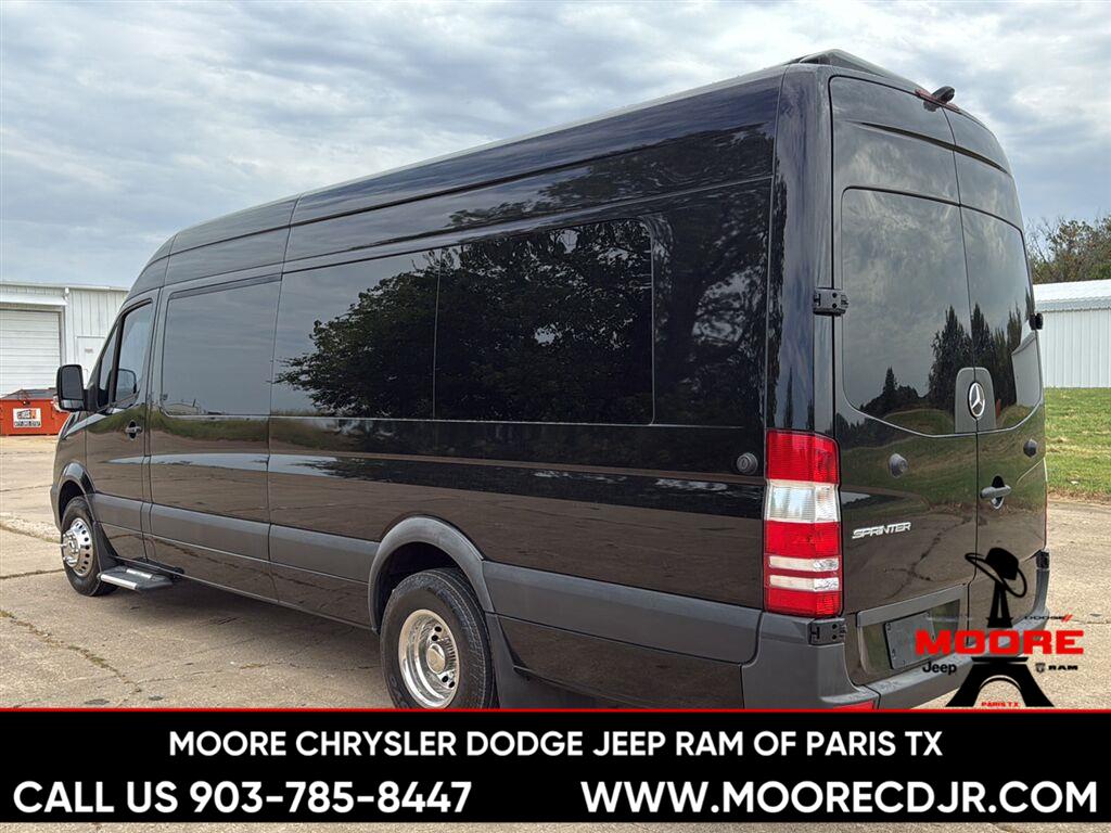 Used 2017 Obsidian Black Metallic Mercedes-Benz 3500XD image 5