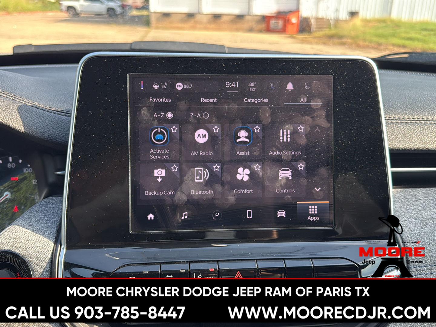 Used 2025 Bright White Clearcoat Jeep Latitude image 10