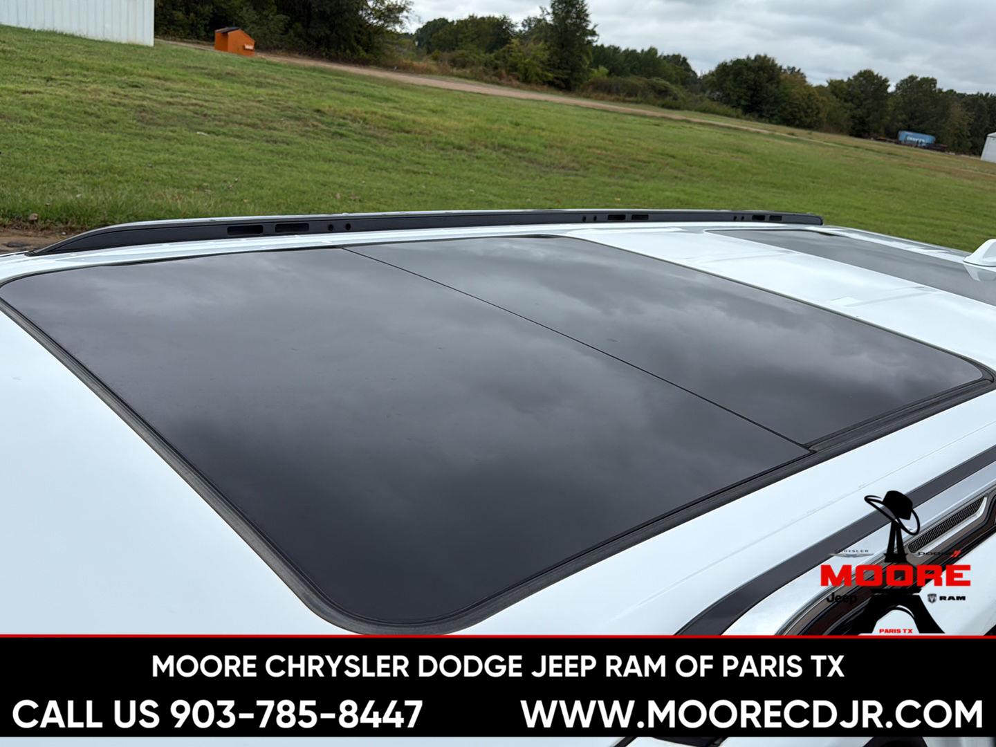 Used 2022 Bright White Clearcoat Jeep Series III image 9