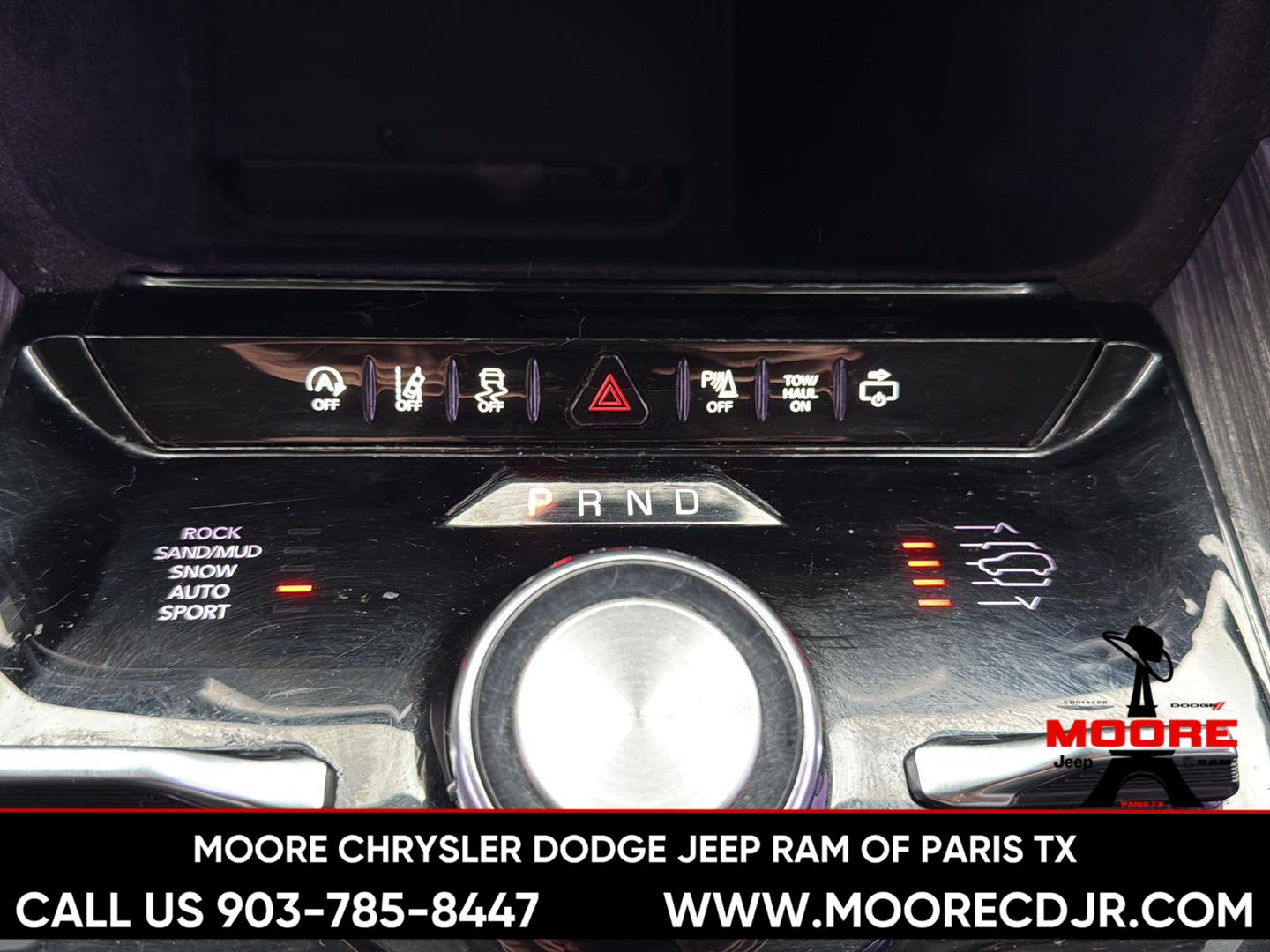 Used 2022 Bright White Clearcoat Jeep Series III image 19