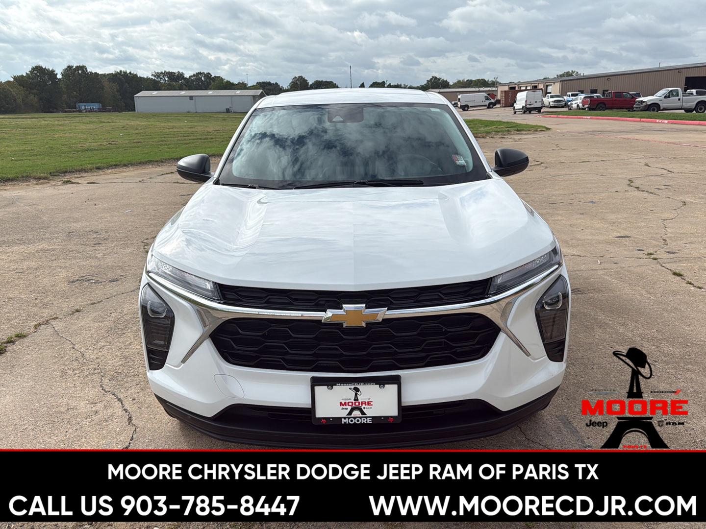Used 2026 Summit White Chevrolet LS image 2