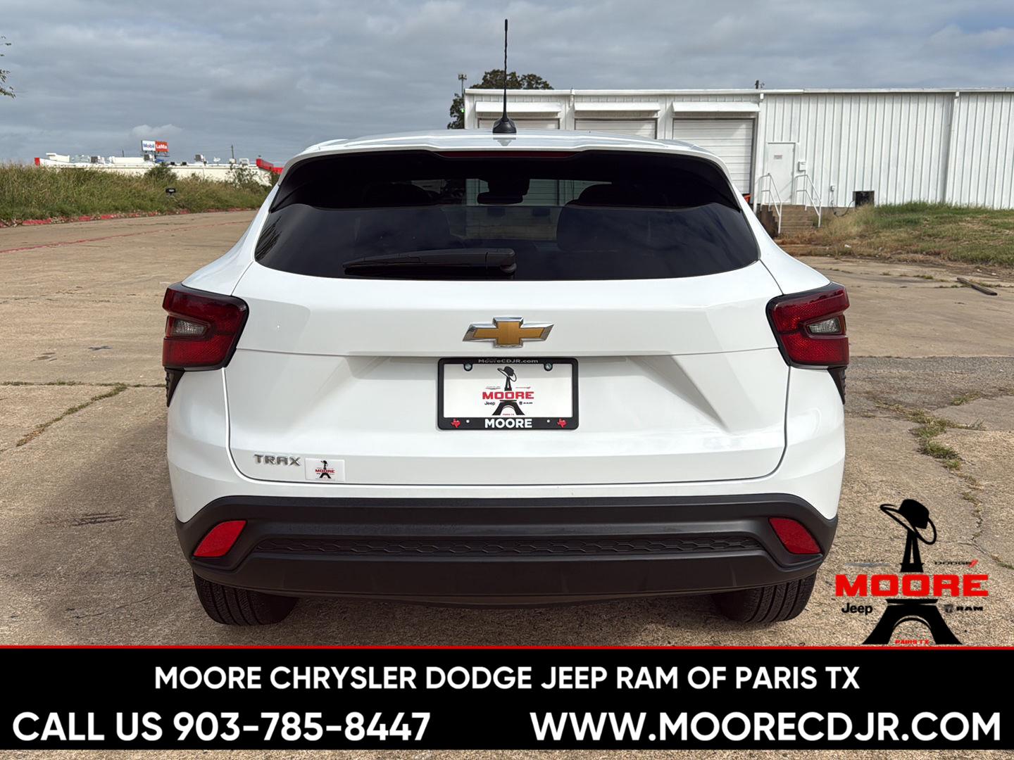 Used 2026 Summit White Chevrolet LS image 6