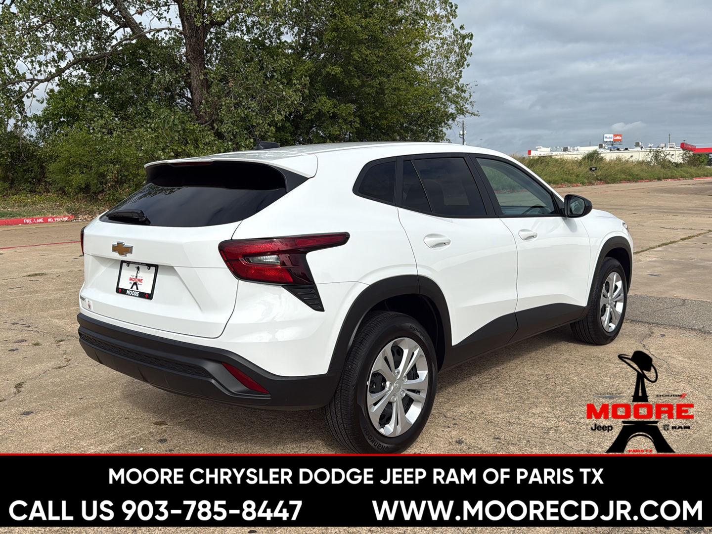 Used 2026 Summit White Chevrolet LS image 7